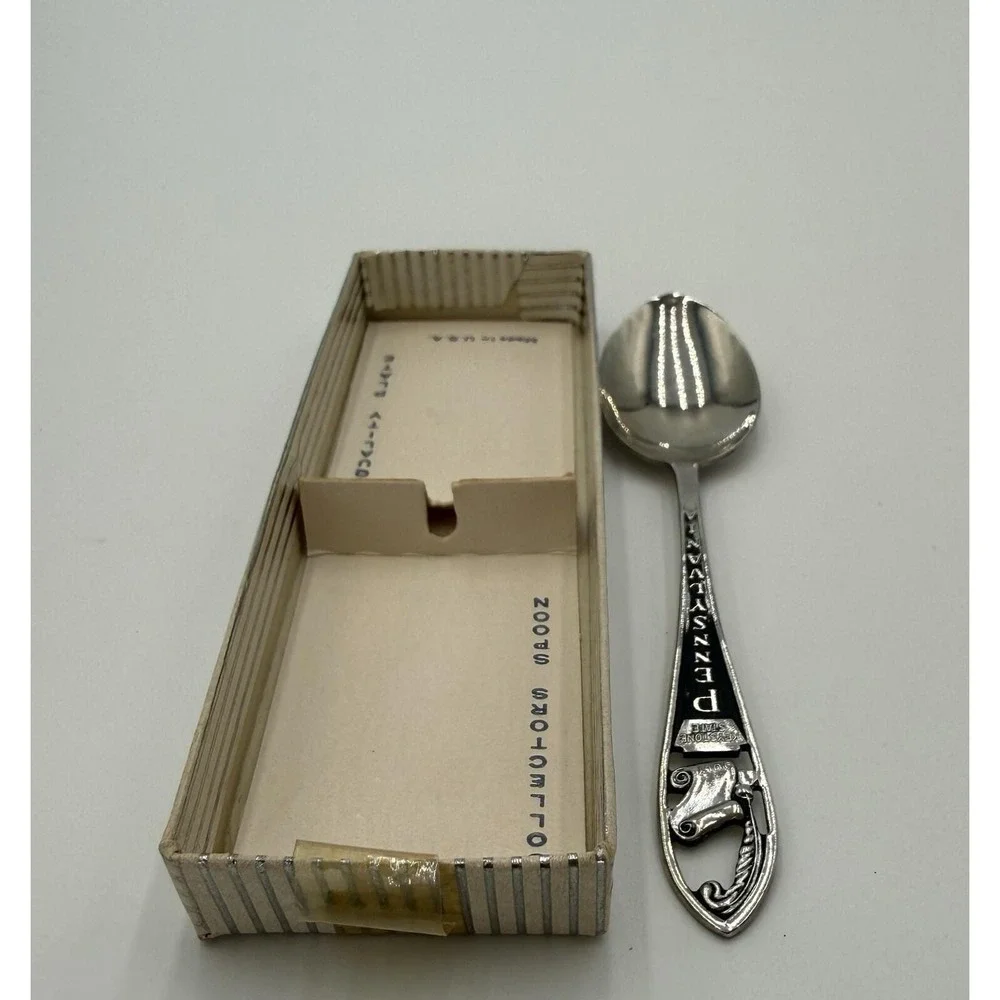 Lot of 4 Vintage Souvenir Spoons Ohio Pennsylvania Missouri Indiana Original Box